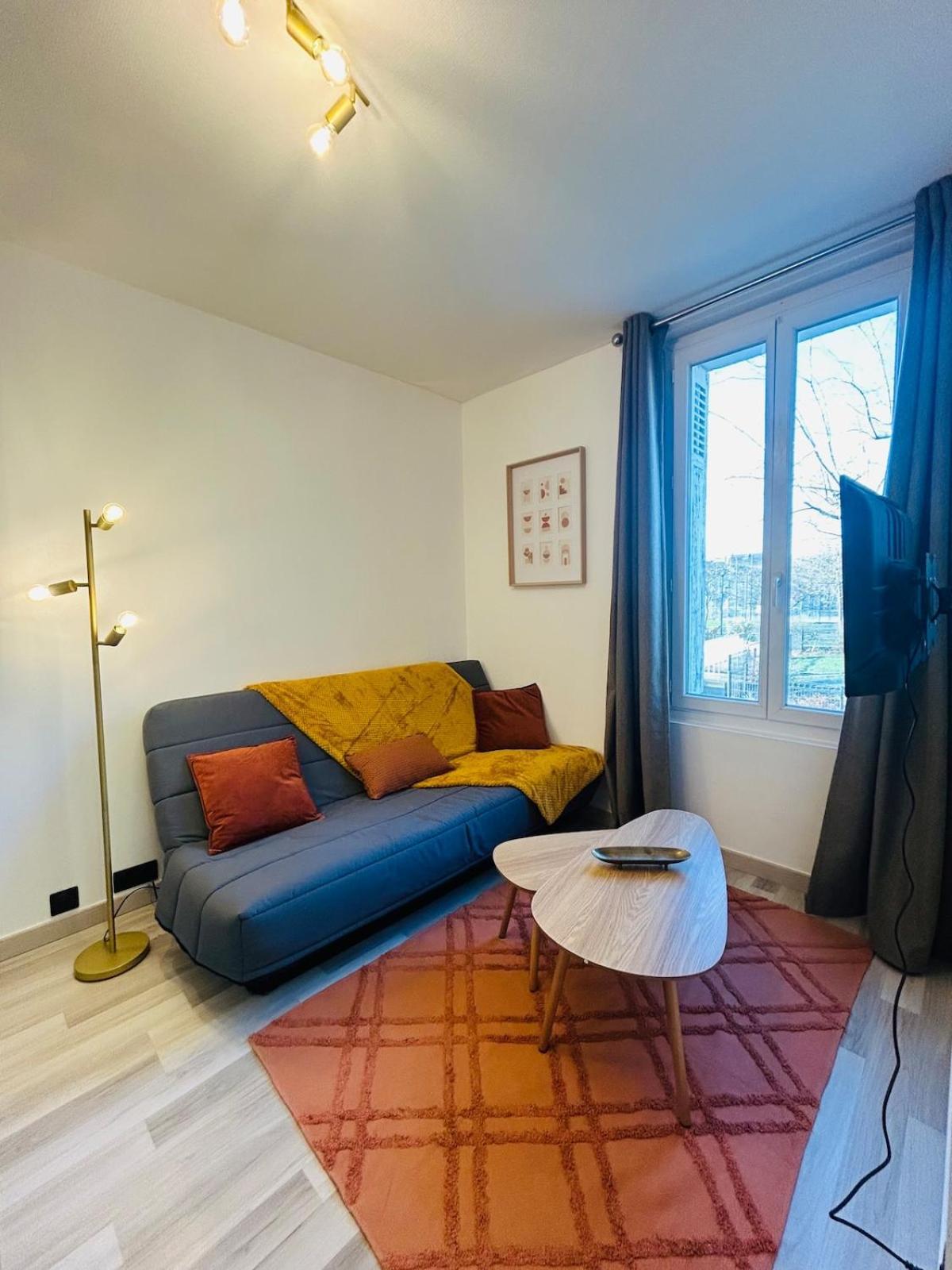 Appartement Charmant Proche Gare 图尔 外观 照片